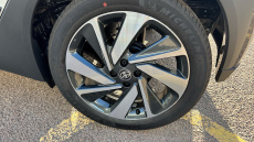 Toyota Aygo X 1.0 VVT-i Edge 5dr Petrol Hatchback